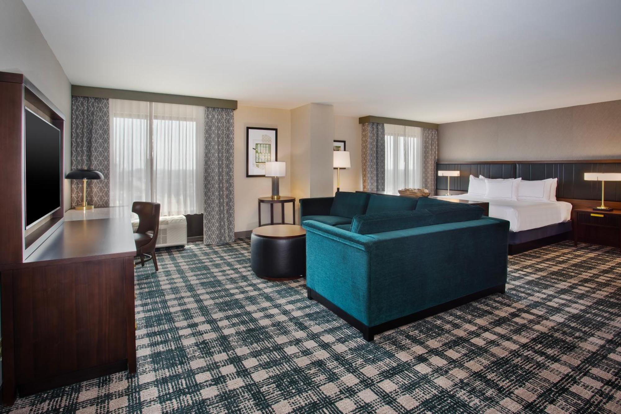 Hotel Doubletree By Hilton Lansing Exterior foto